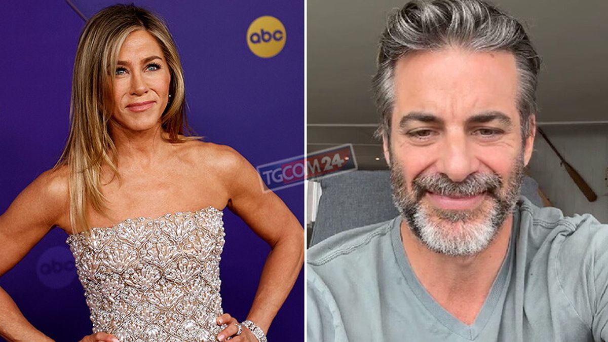Jennifer Aniston ve hipnotist Jim Curtis yeni bir çift mi?