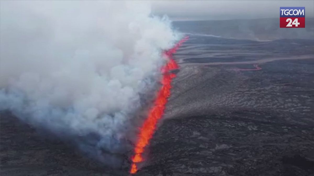 Islanda, nuova eruzione vulcanica nella penisola di Reykjanes