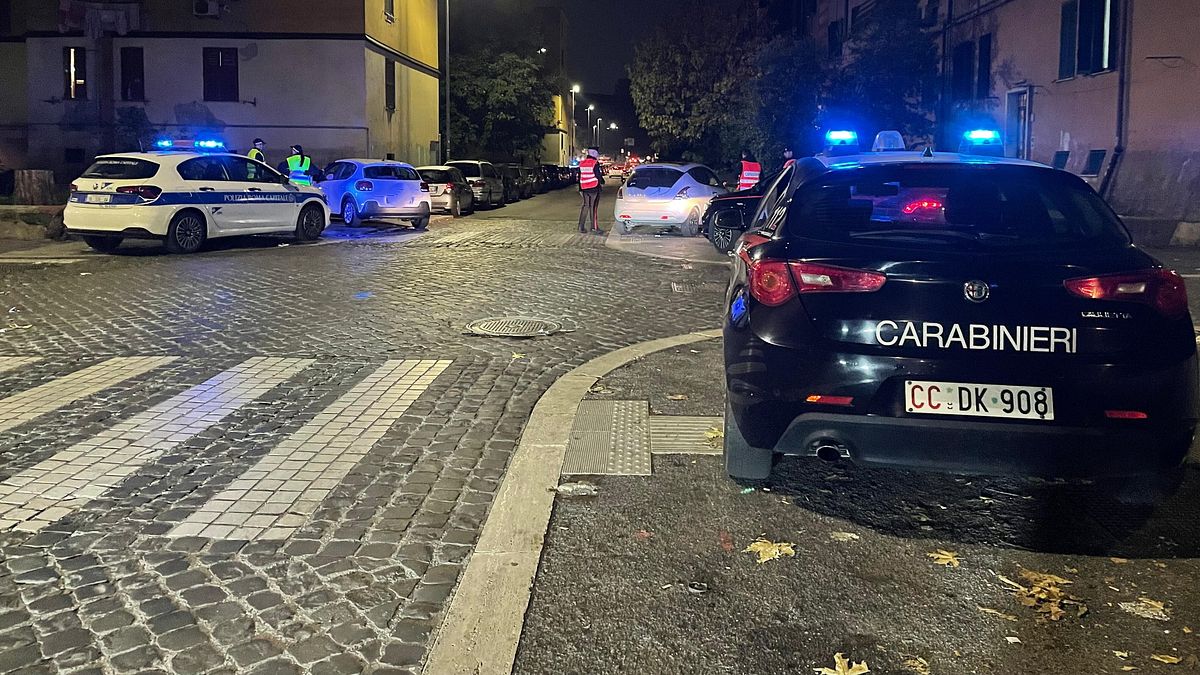 Femminicidio a Macherio (Monza), strangola la compagna in strada: cadavere scoperto dai figli