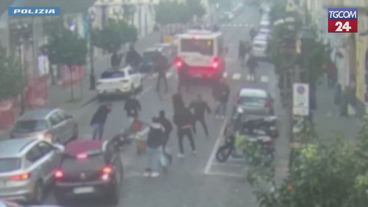 torre del greco rissa tra due gruppi ultras della turris 22 misure cautelari