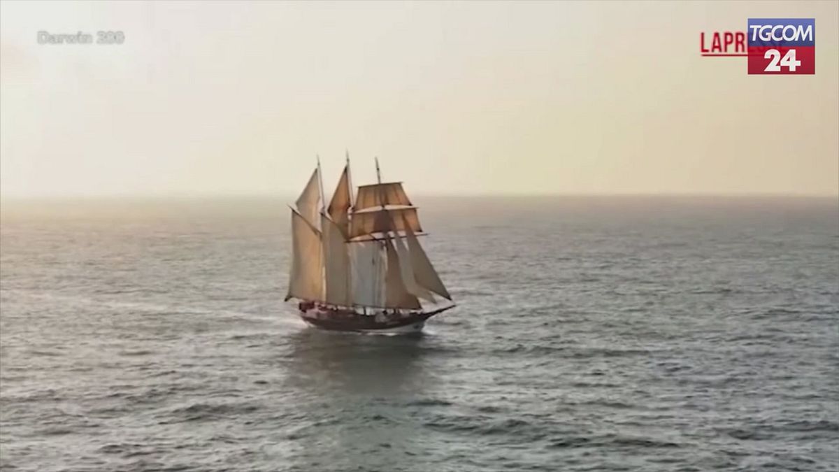 Galapagos, un veliero del 1918 sulle tracce della Beagle di Darwin