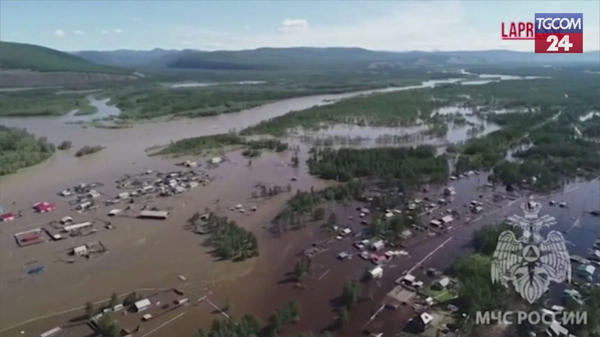 Siberia, evacuati villaggi e bestiame per le inondazioni in Jacuzia