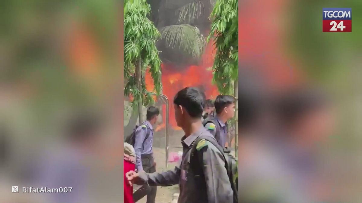 Strage in Bangladesh: aereo militare si schianta su una scuola