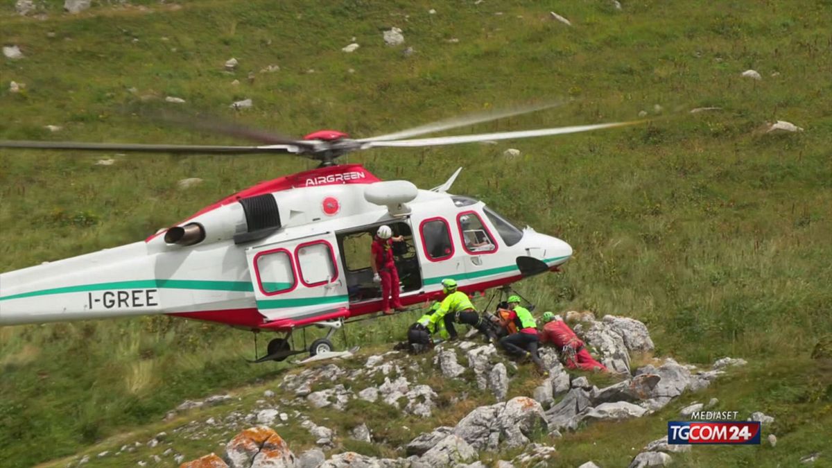 Salvataggio estremo per tre alpinisti bloccati sulla parete della Tofana di Rozes
