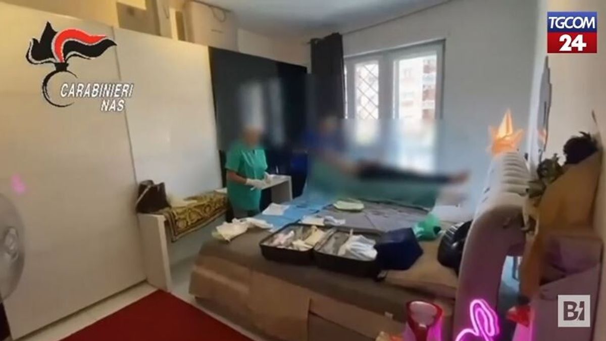 roma medico sospeso dalla professione sorpreso a operare in casa arrestato
