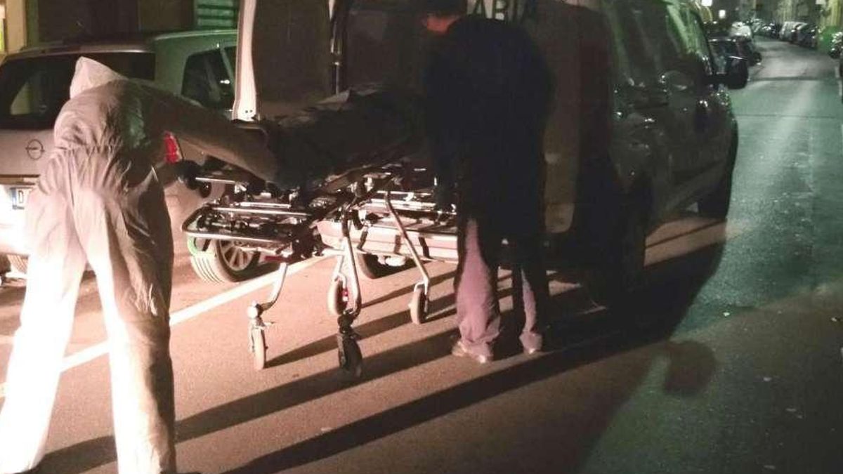 dramma della solitudine a ragusa 85enne trovato morto in casa dopo 15 giorni