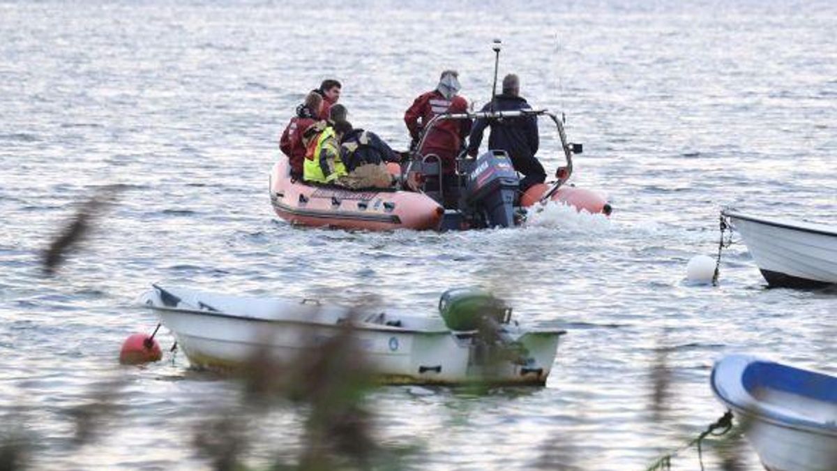pavia 15enne visto cadere nel po scattate le ricerche il padre 232 riuscito a portare in salvo un altro figlio