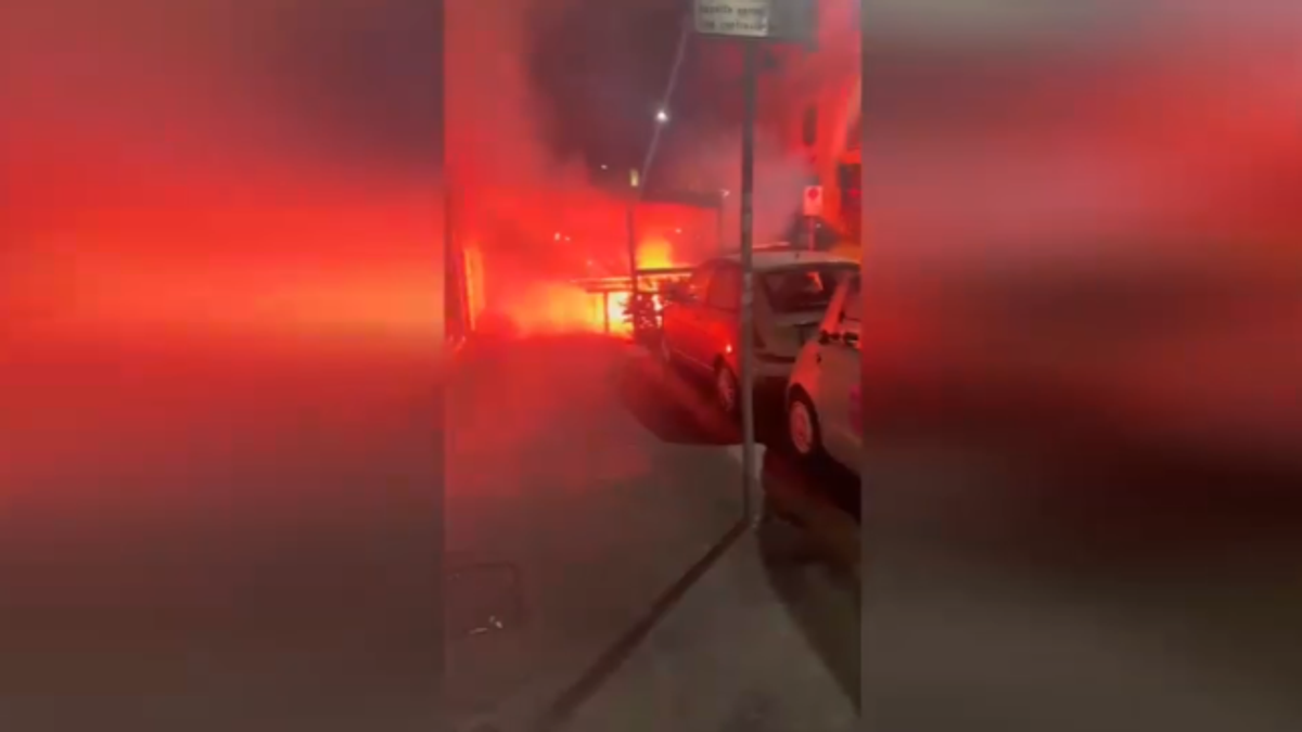 sprangate tra giovani e dehors a fuoco a milano 232 incubo malamovida