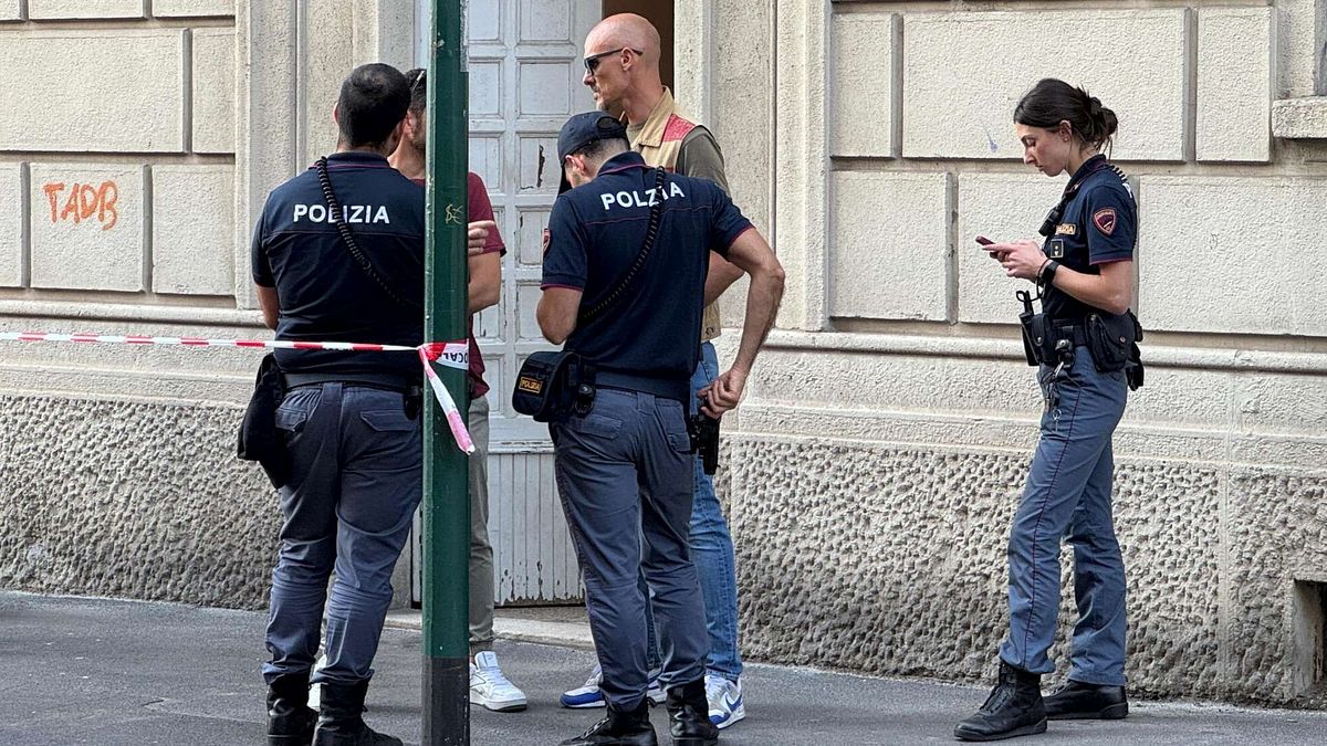 Sesto San Giovanni, ucciso e bruciato nel rogo di un appartamento: inferte oltre 20 coltellate