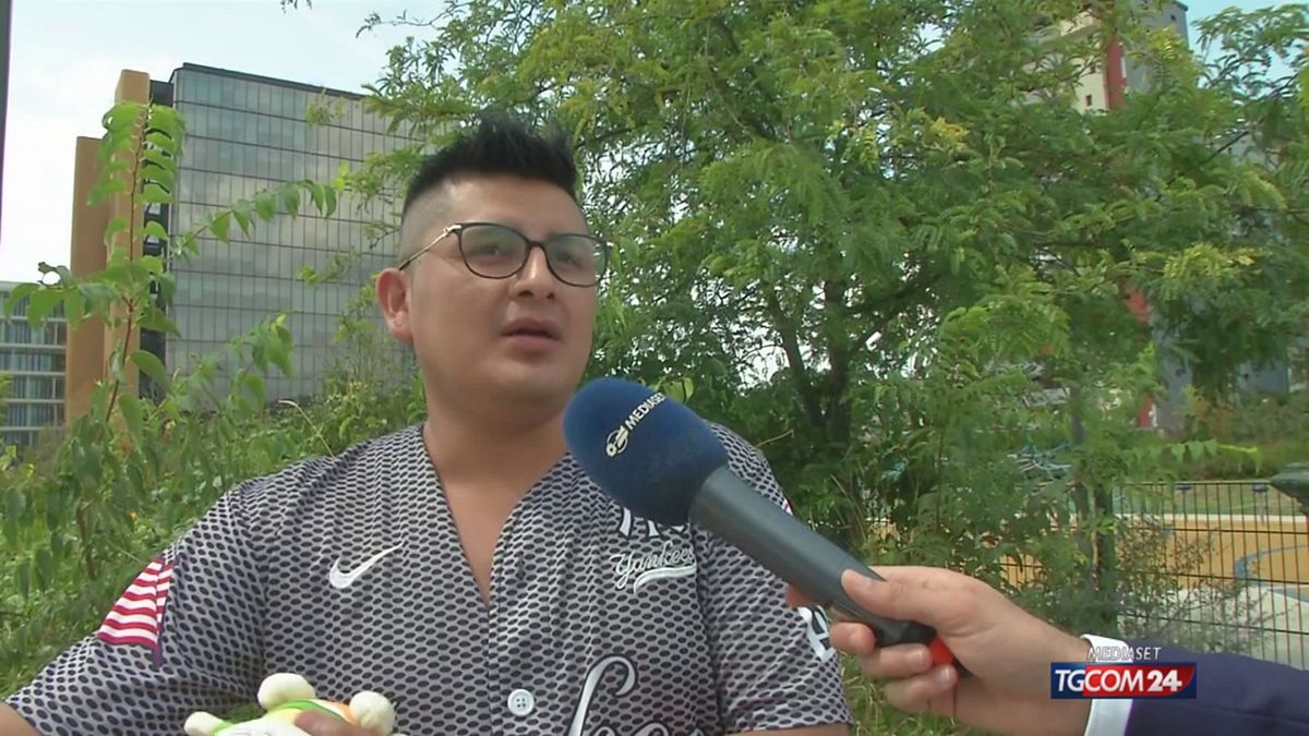 Milano violenta, rapinati due fratelli