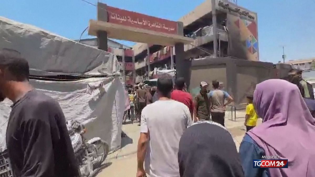 Gaza, una persona su tre rimane senza cibo