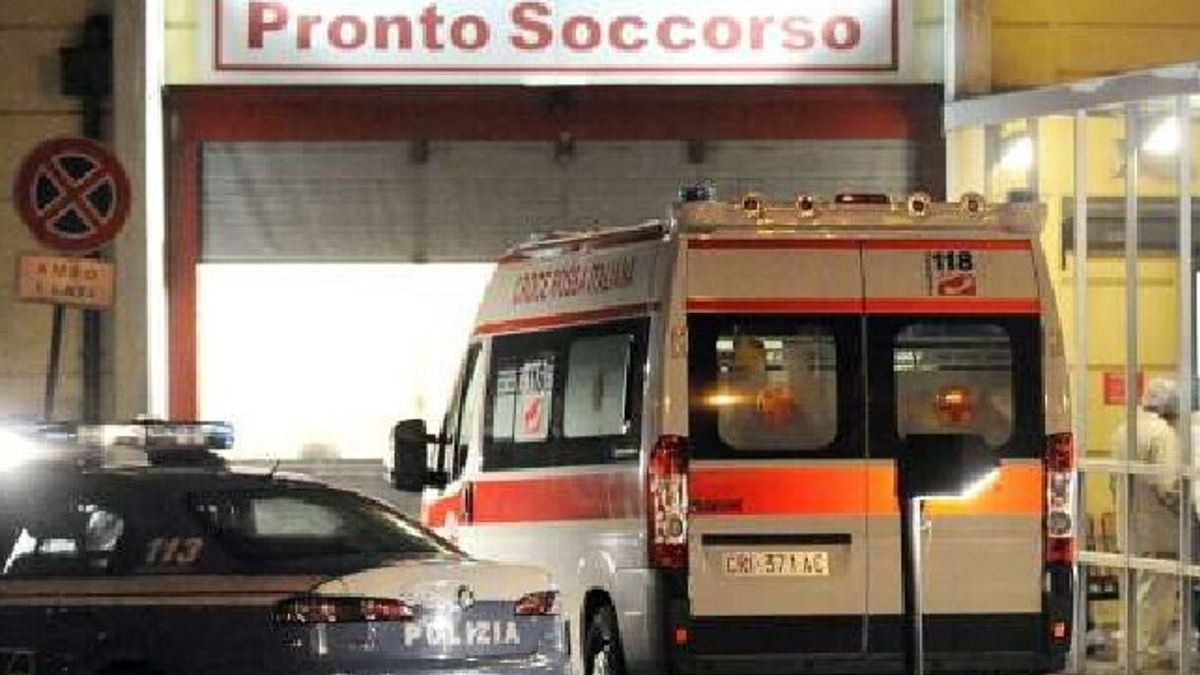 L'Aquila, scontro tra auto e bus di linea: due morti