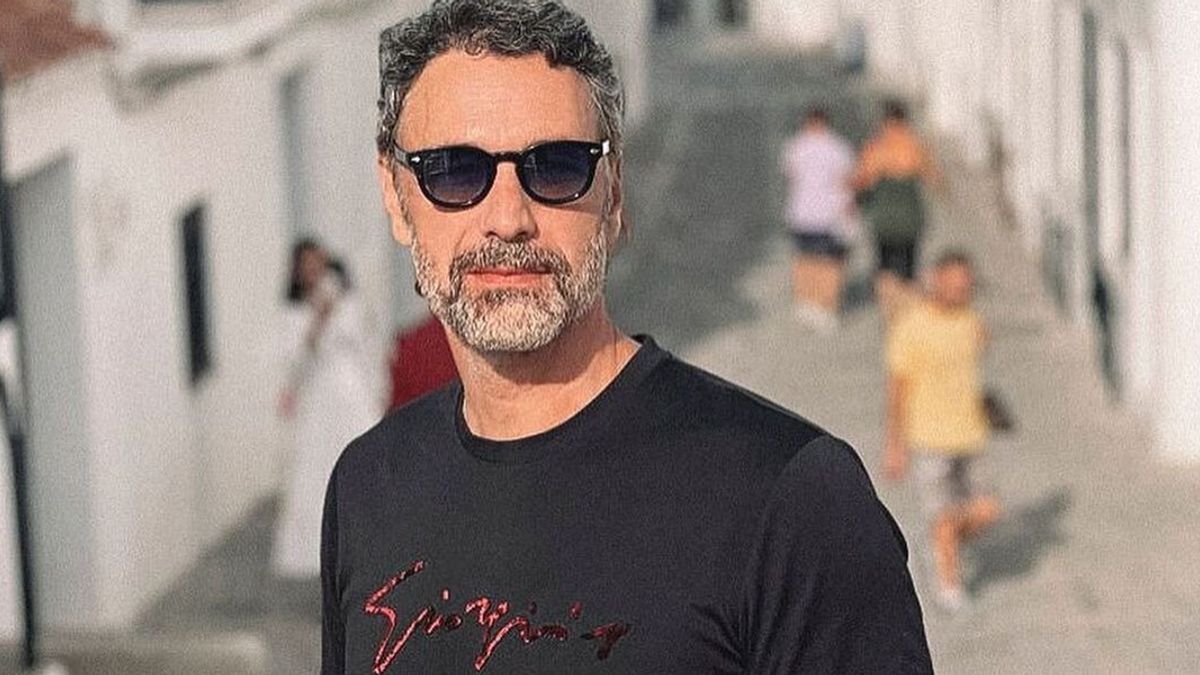 Raoul Bova e le chat rubate con Martina Ceretti: la Procura apre un