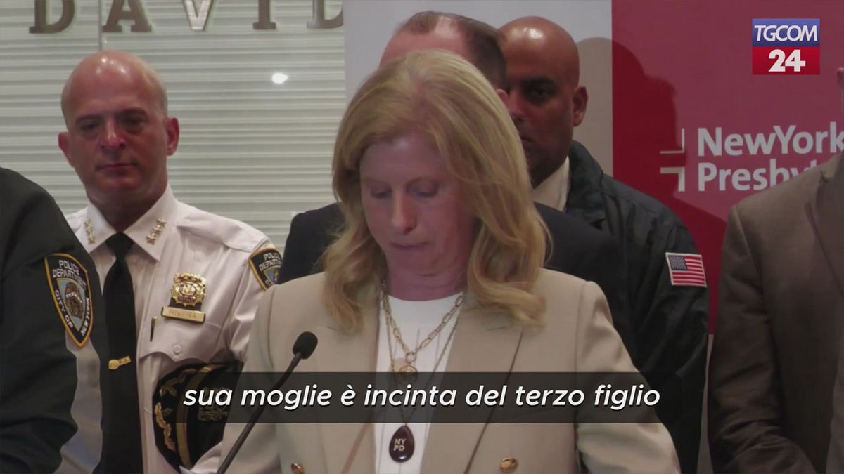 Sparatoria Manhattan, la polizia: "Morto un nostro agente di 36 anni, aspettava il terzo figlio"