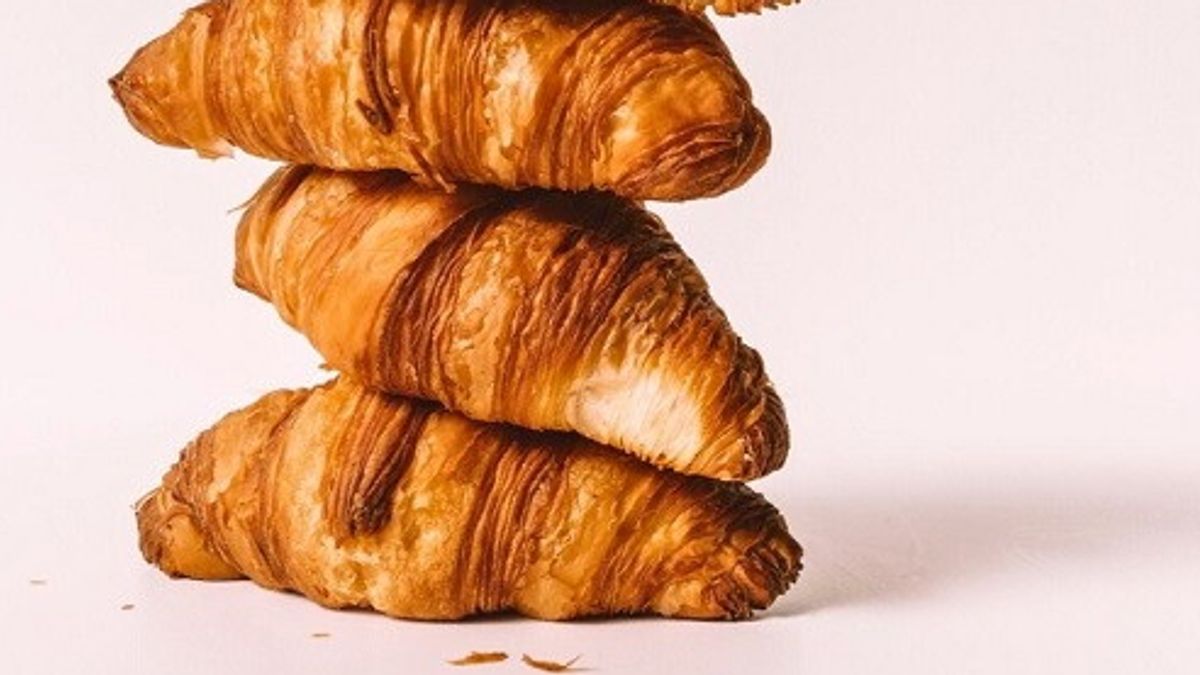 sovrapprezzo per brioche tagliata a met224 nel trevigiano il titolare a tgcom24 dall odio social tanta pubblicit224