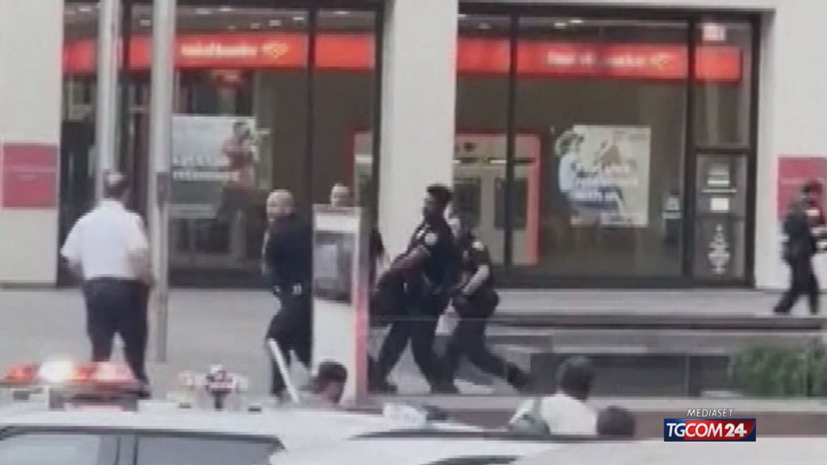 Sparatoria a New York, quattro morti oltre all