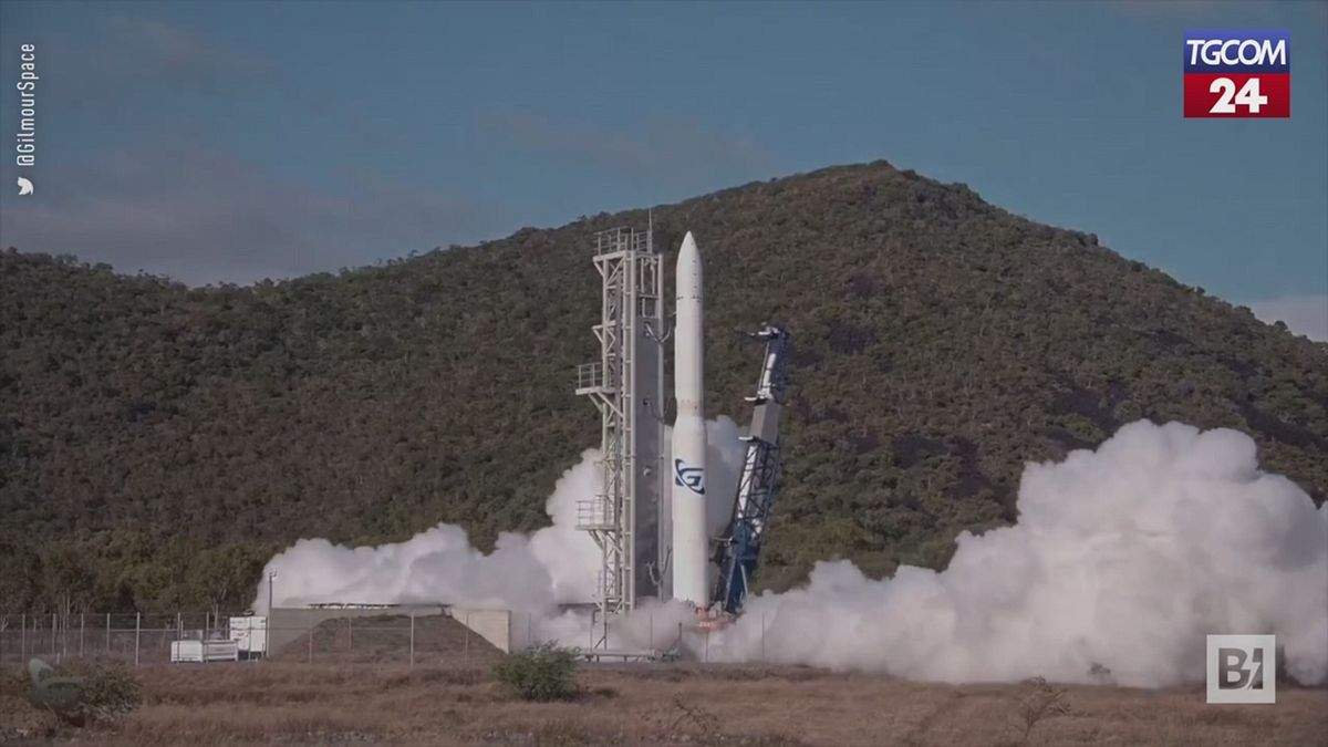 Australia, razzo cade 14 secondi dopo il lancio