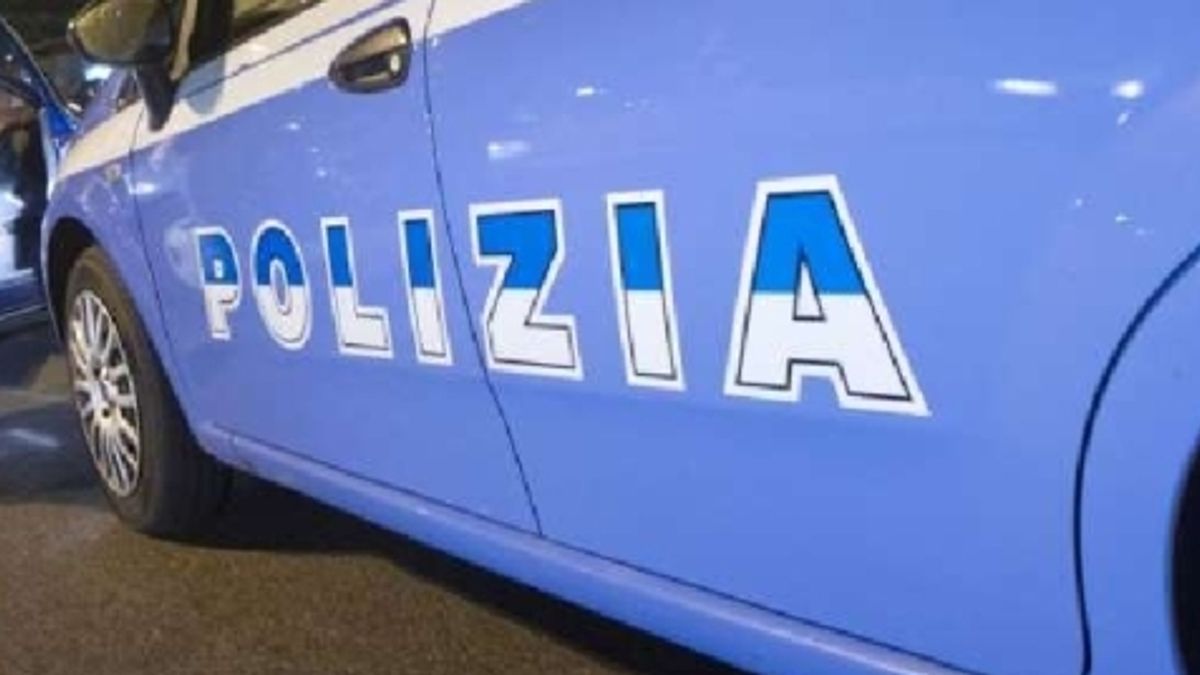 Minorenni estremisti, 22 perquisizioni in tutta Italia | Nelle case manuali e simboli di tutta la galassia jihadista, suprematista e antagonista