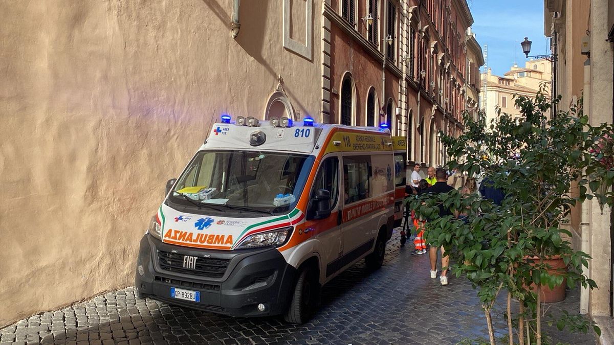 cagliari intossicazione alimentare a una festa 4 ricoverati un 11enne gravissimo