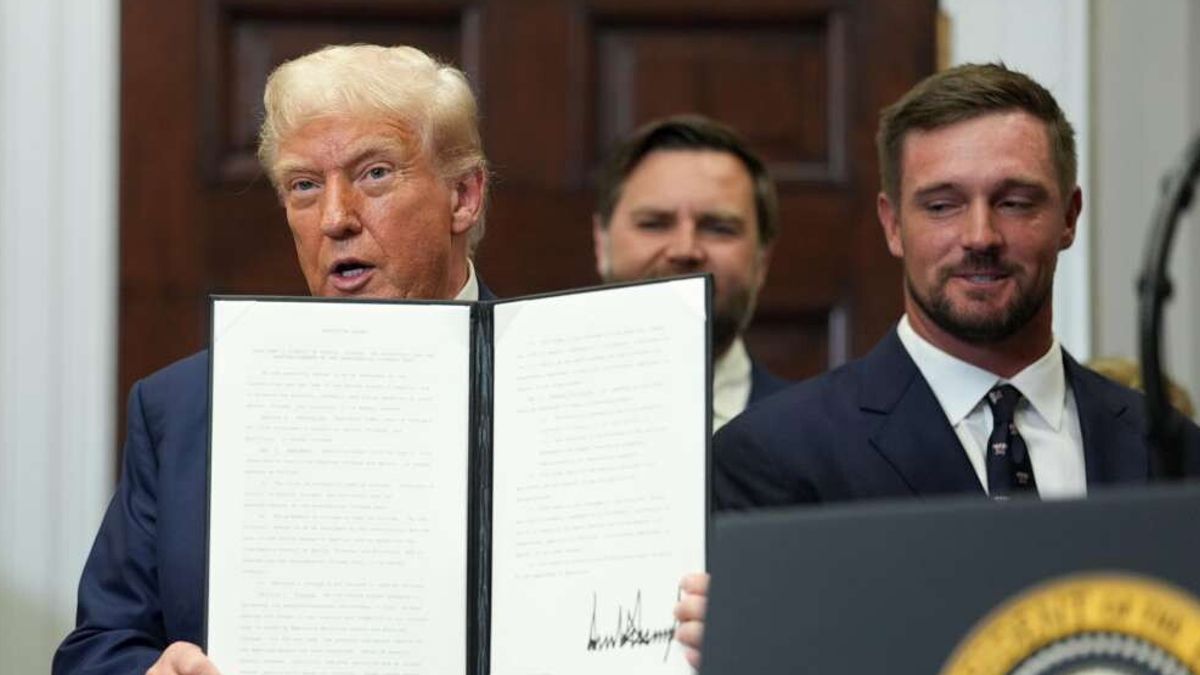 regge l accordo con l ue trump conferma i dazi al 15 nuove tariffe alzate al 35 per il canada e al 39 per la svizzera misure in vigore dal 7 agosto