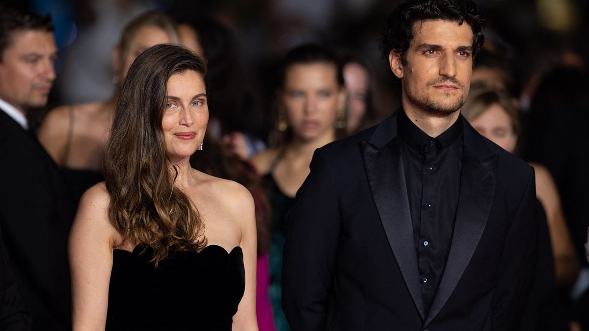 Laetitia Casta e Louis Garrel si sono separati, lei è in vacanza da sola
