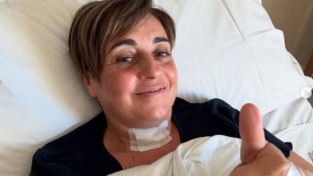 Benedetta Rossi bir tiroid yumru için yapılmış