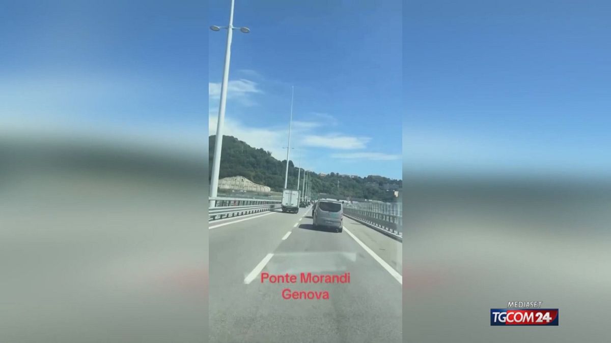 flessioni sulla macchina sul ponte san giorgio ex ponte morandi il video 232 virale