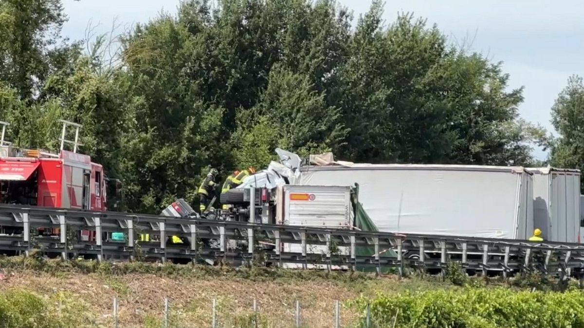 maxi incidente sull8217a1 chi sono i due volontari storici e il paziente morti sull ambulanza