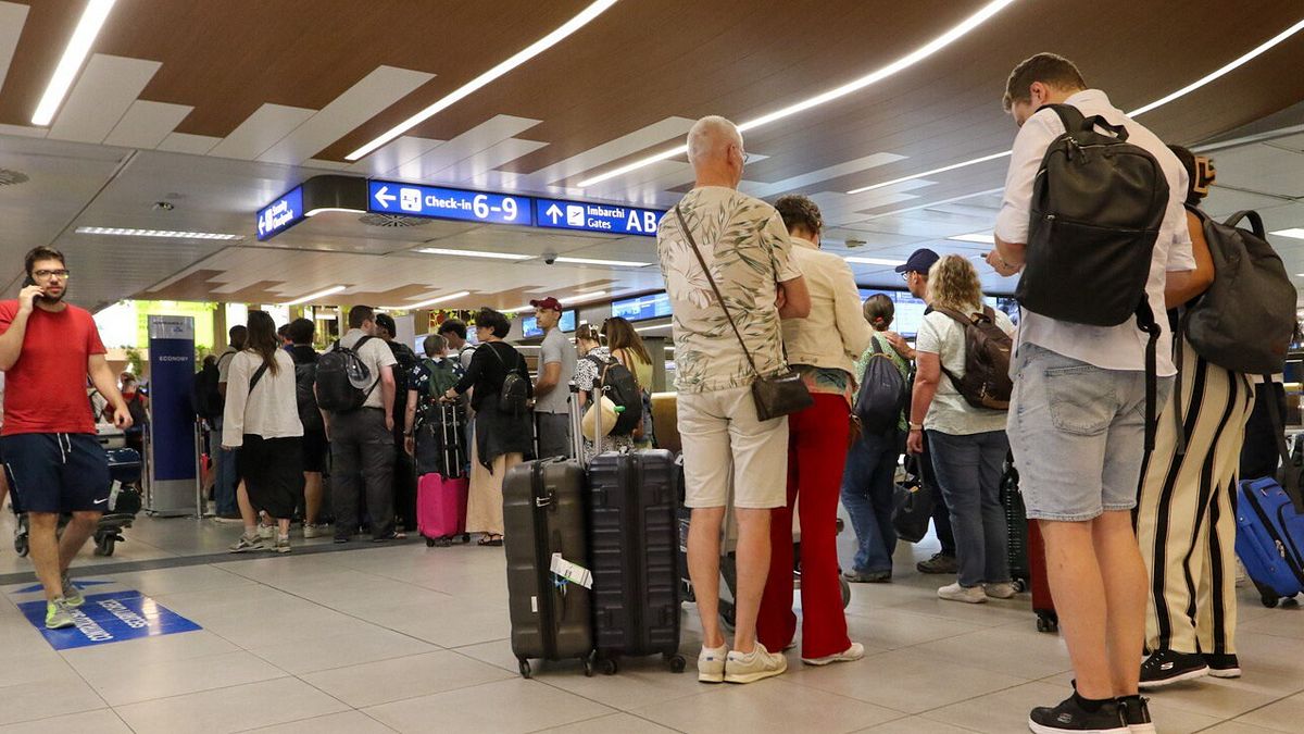 Liquidi nel bagaglio a mano, Enac: solo cinque aeroporti si sono attrezzati