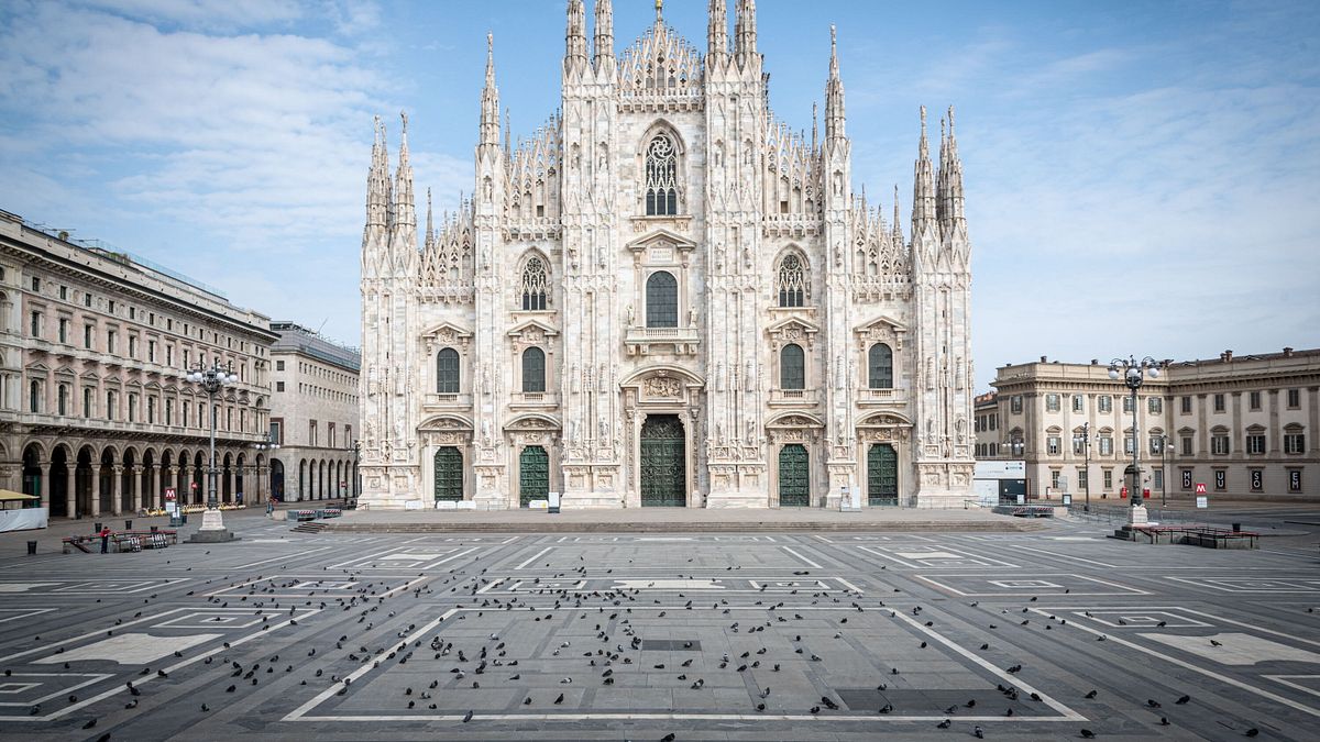 dramma della solitudine a opera milano cadavere sul divano donna morta da settimane