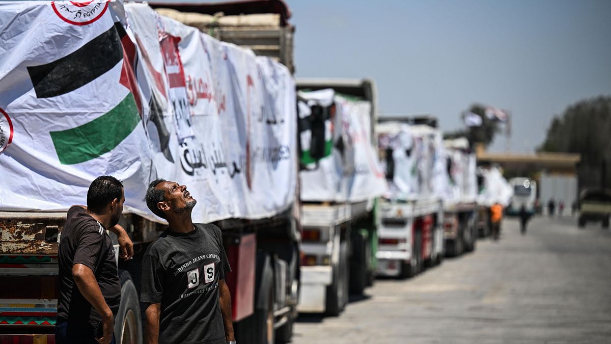 gaza farnesina in partenza 20 camion con nuovi aiuti alimentari avviso di rischio alto per i turisti israeliani in grecia