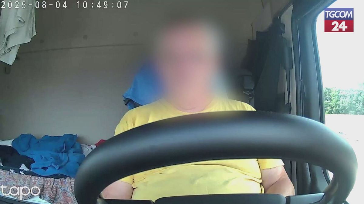 incidente in a1 spunta un video del camionista poco prima dello schianto che ha causato tre morti