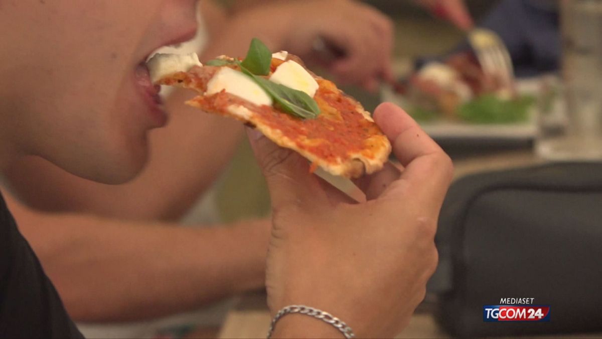 scontrini pazzi a bari 50 centesimi in pi249 per il pepe sulla pizza