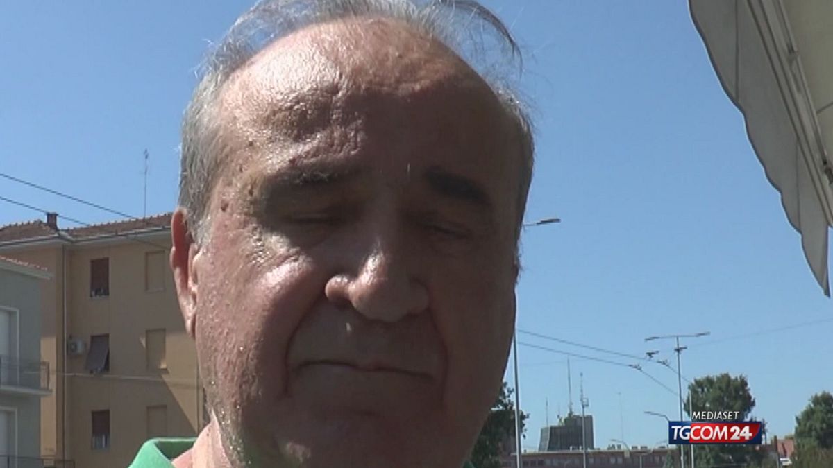 Posiziona il Suv davanti al bar per evitare rapine: multato