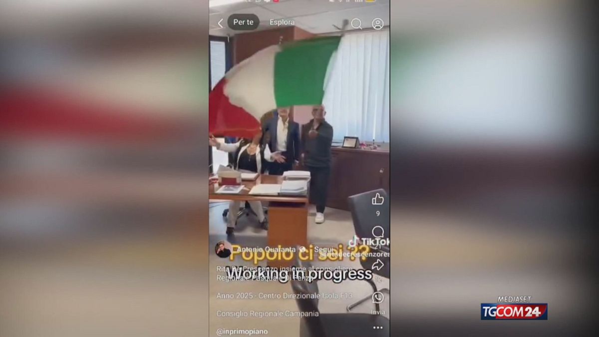 Napoli, tartışmalar arasında Tiktoker Rita de Crescenzo'nun dönüşü