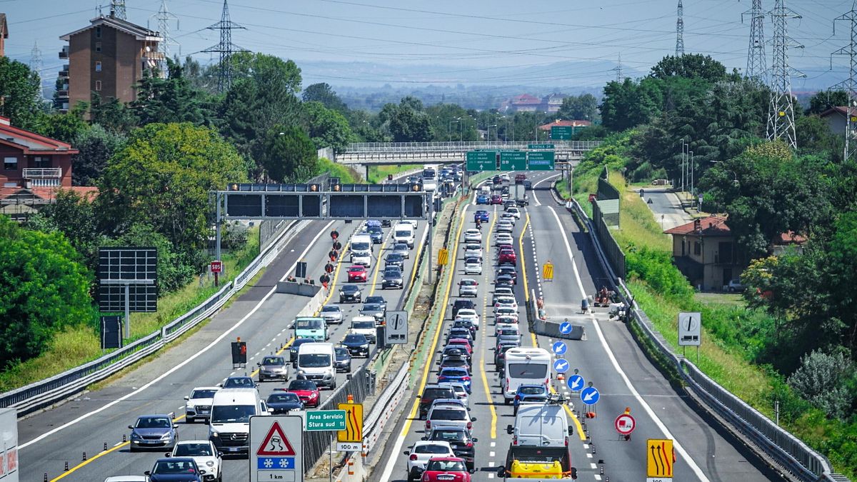 anas ponte di ferragosto ultime partenze e primi rientri previsti oltre 12 milioni di spostamenti