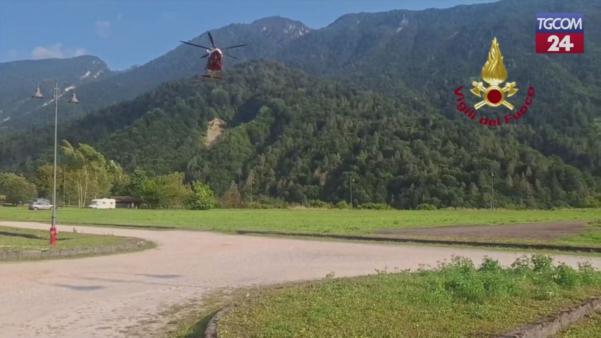 pordenone il salvataggio di due escursionisti bloccati su una parete rocciosa