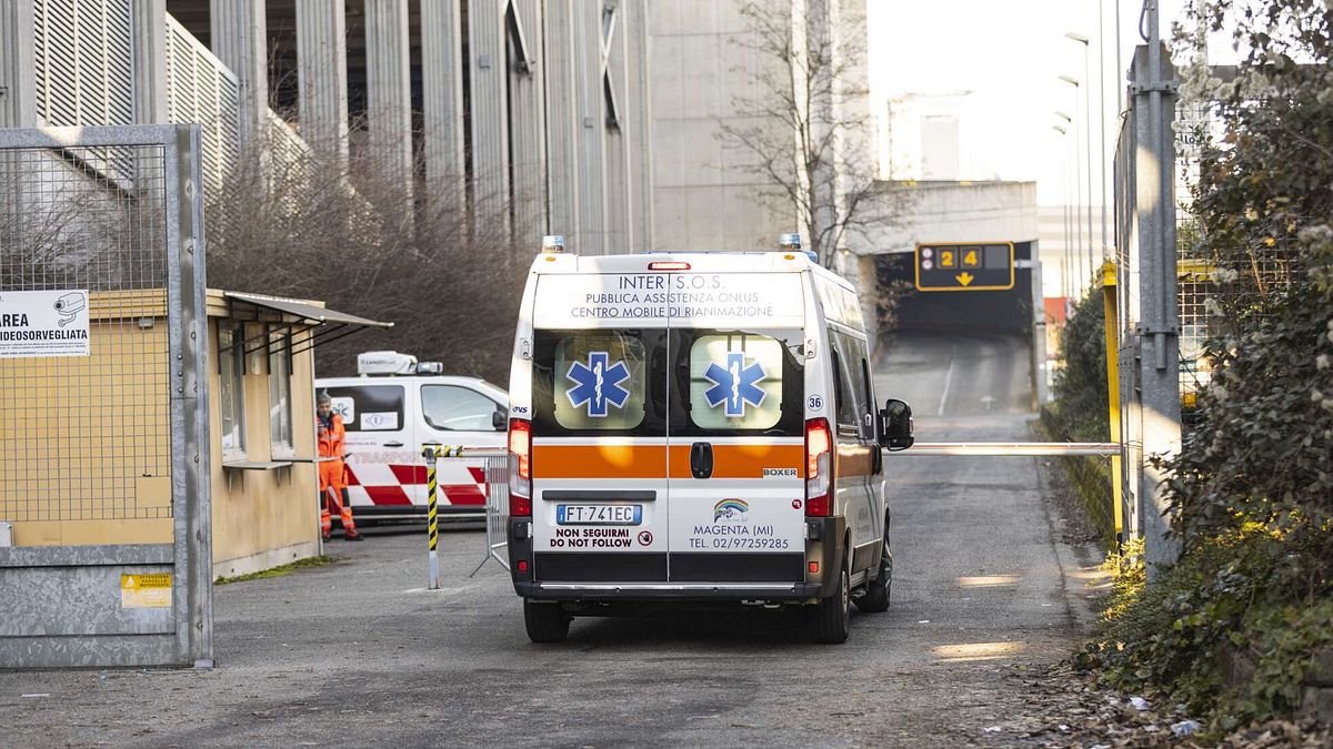 Pavia, scontro tra auto e scooter: tre morti | Due sono annegati in un canale