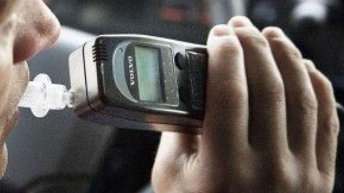 treviso positivo all alcoltest chiama il padre anche lui 232 ubriaco