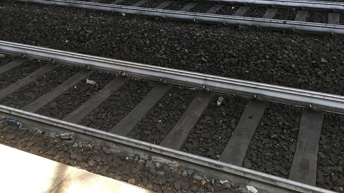 Incidente ferroviario sulla linea Brennero-Trento, scontro tra regionale e merci: circolazione sospesa