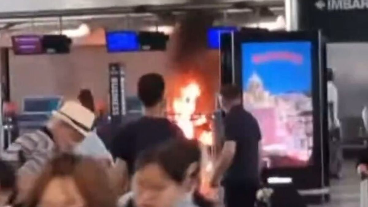 Un uomo appicca un incendio a Malpensa: all