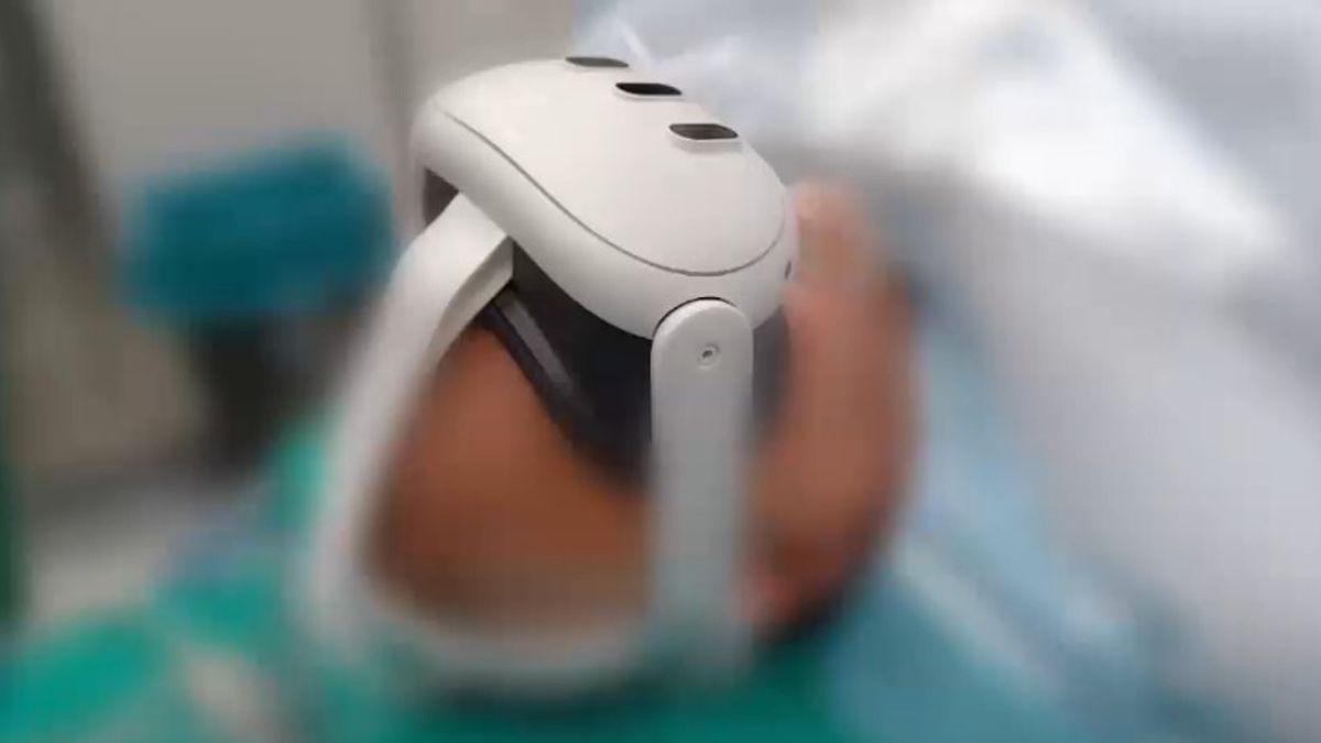 alle molinette di torino un paziente viaggia ai caraibi mentre viene operato