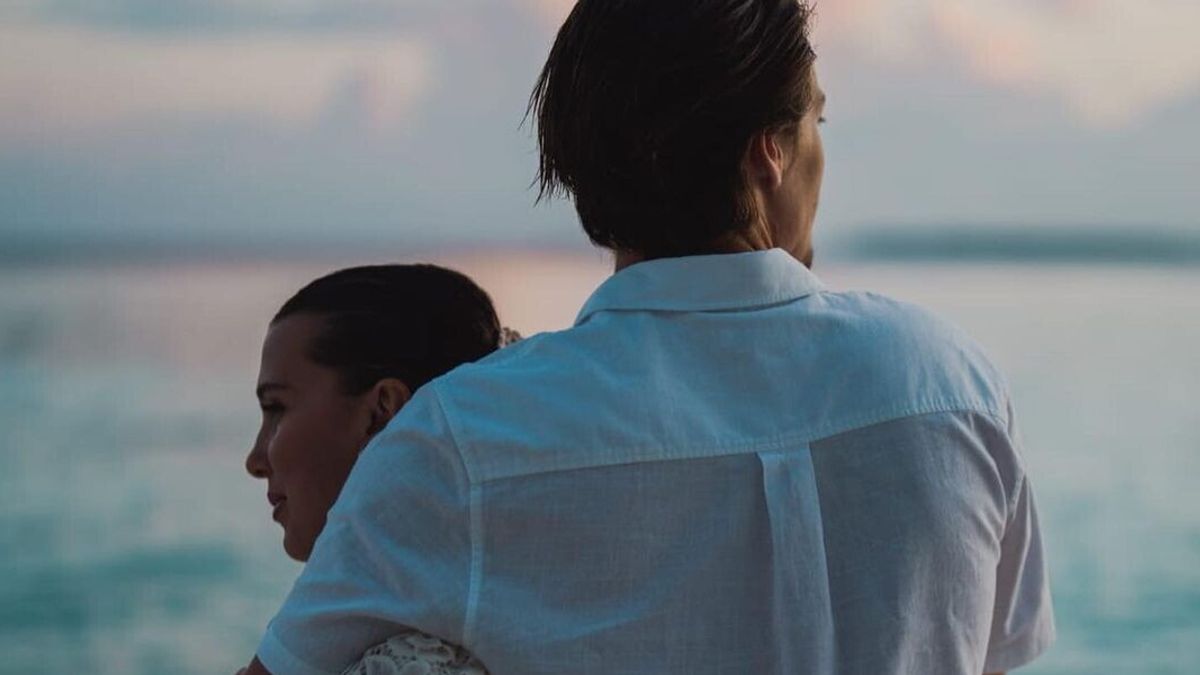 Millie Bobby Brown ve Jake Bonjovi bir kızı evlat edindi