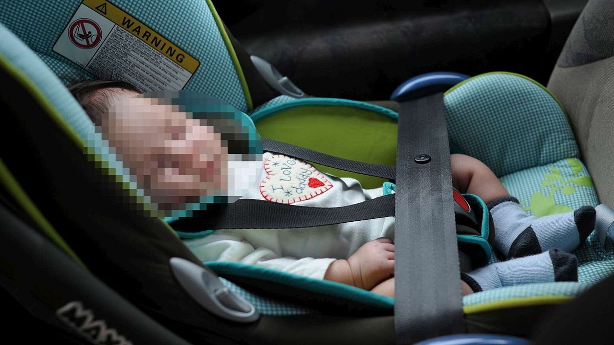 viterbo cade da un auto in corsa grave un bimbo di un anno e mezzo