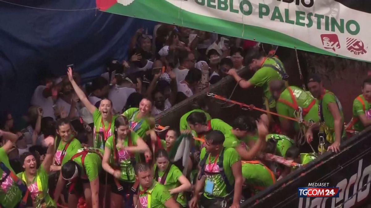 Al via la "Tomatina", una battaglia lunga 80 anni