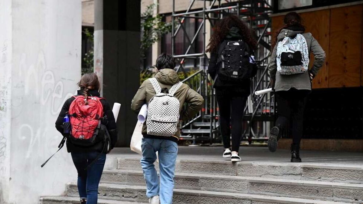 Scuola, il calendario 2025 2026: vacanze di Natale da record, ma ponti più contenuti