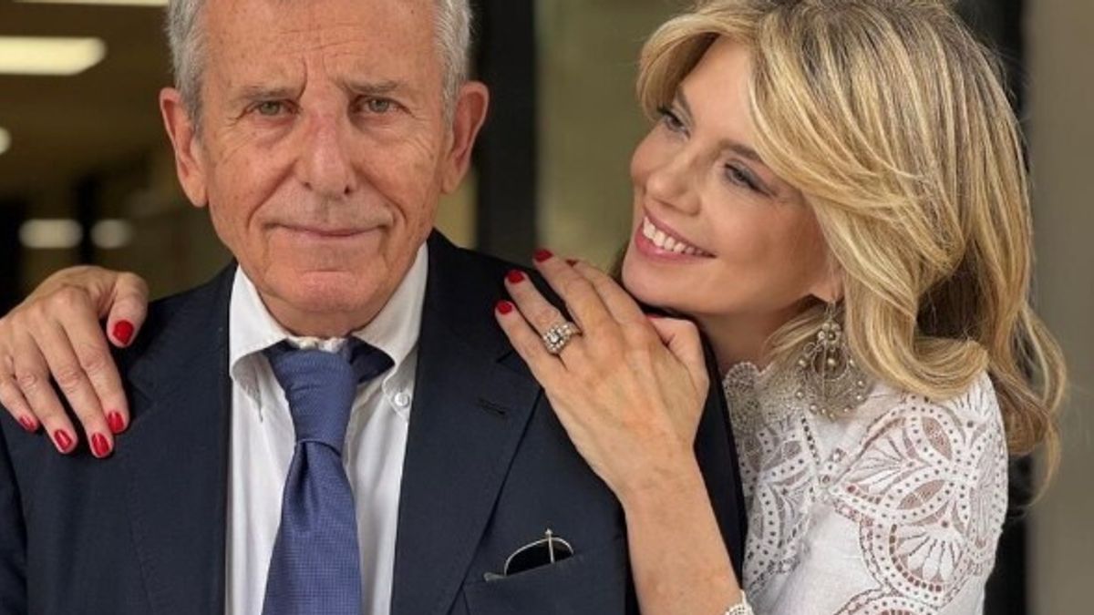Benedicta Boccoli, Roma'daki Gizli Maurizio Micheli'de evleniyor