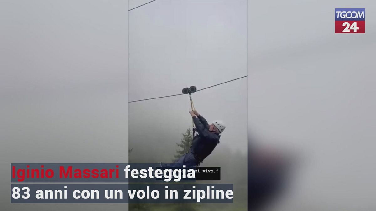 iginio massari festeggia 83 anni con un volo in zipline