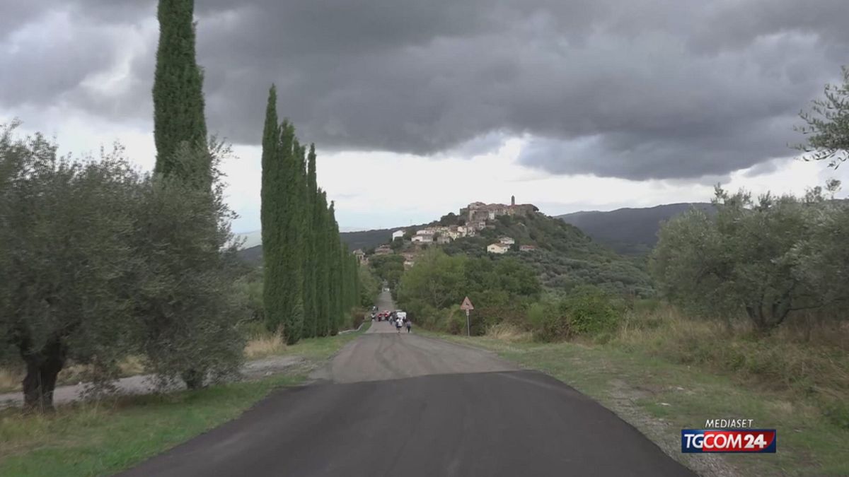in pellegrinaggio dal papa per salvare la canonica