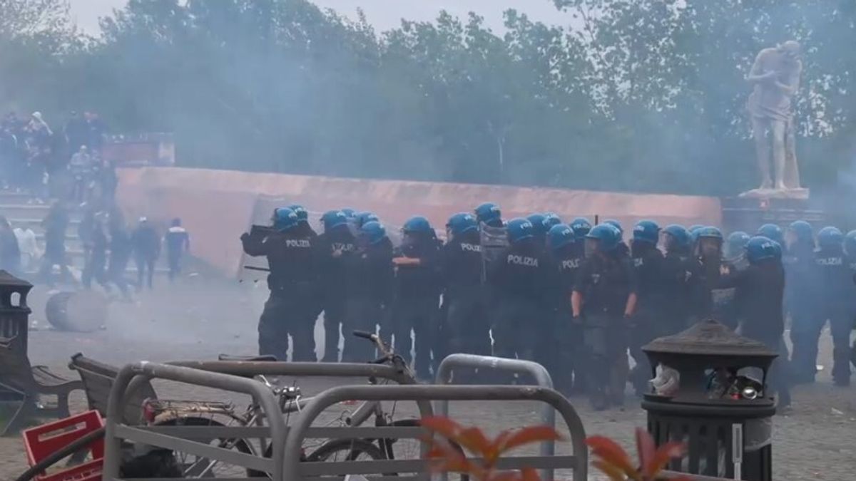 Ultrà condannato per violenze: il datore di lavoro può licenziarlo